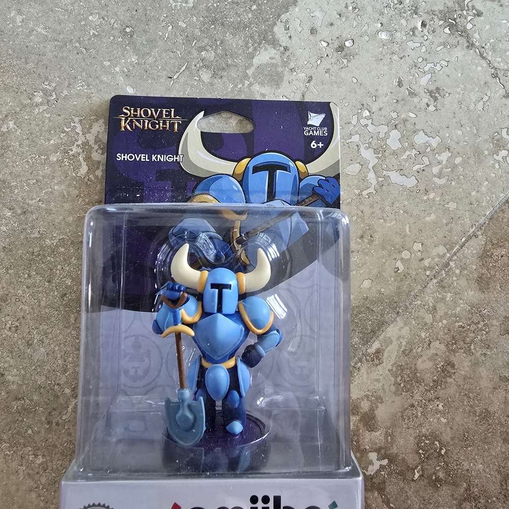 Amiibo Shovel Knight. New In Sealed Box. Great condition.